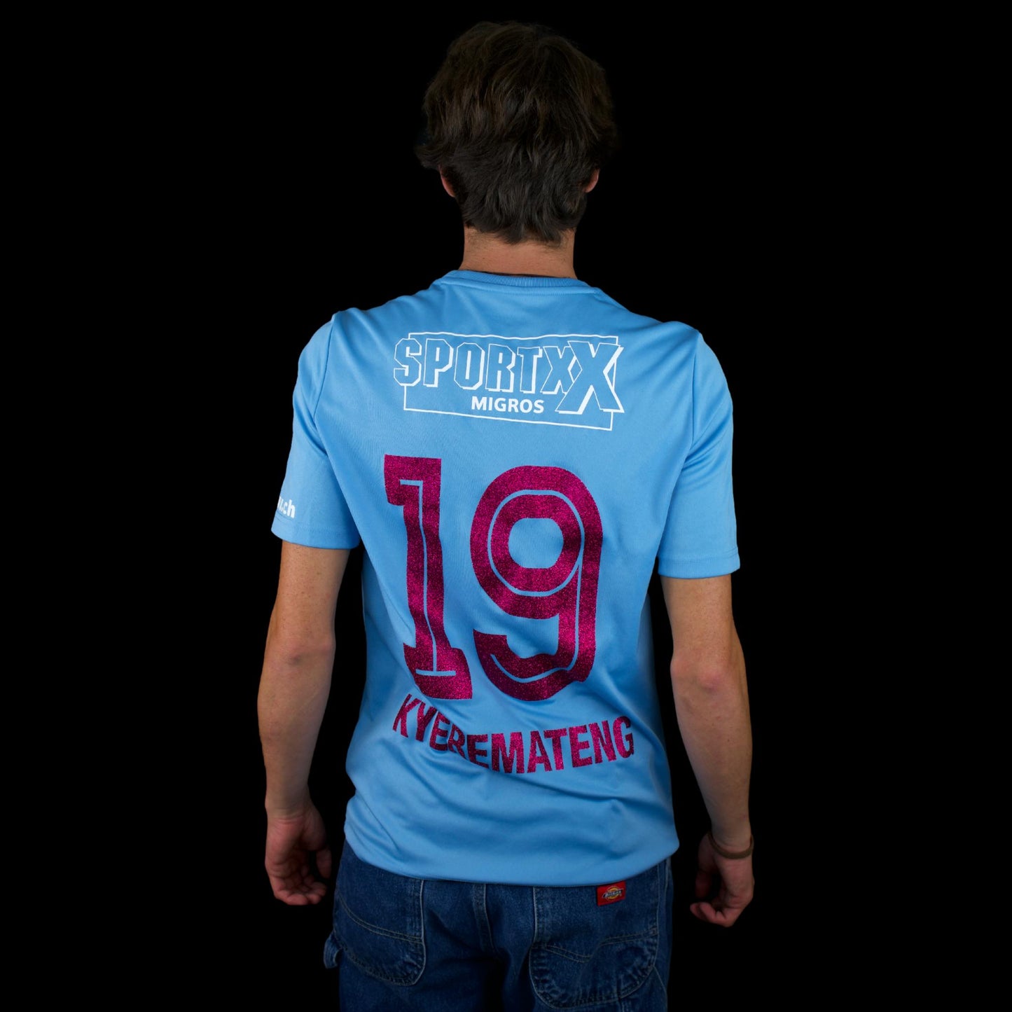 FC Thun - 2021-22 - Spezial - M - Macron - Kyeremateng #19