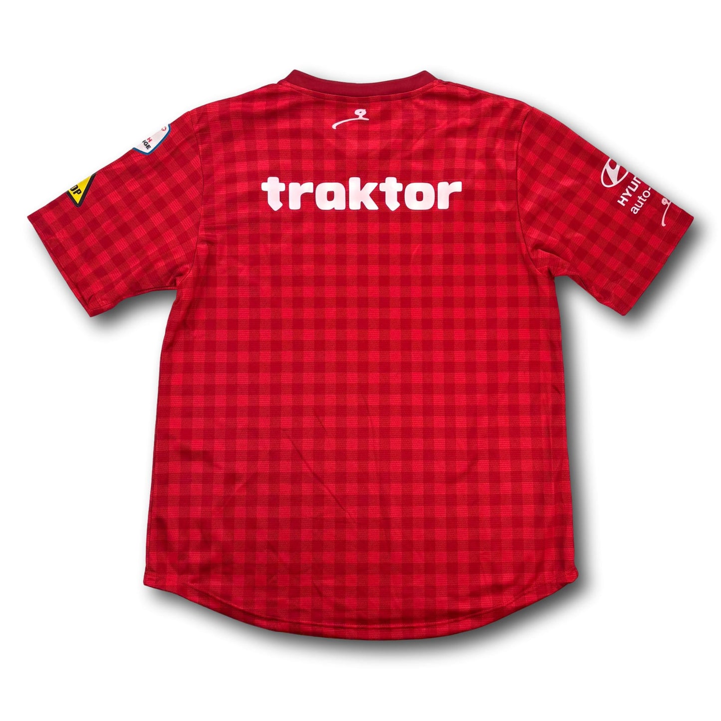 FC Winterthur - 2015-16 - Home - L - Gpard - signed
