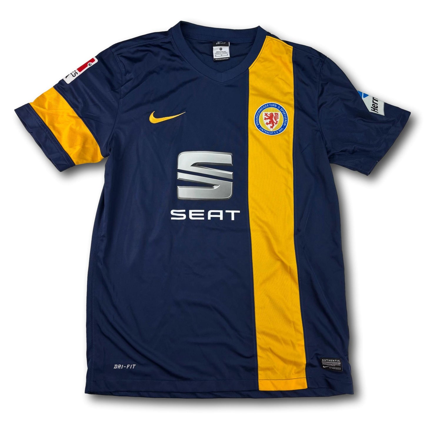 Eintracht Braunschweig - 2013-14 - Matchworn - Auswärts - M - Nike - Perthel #24