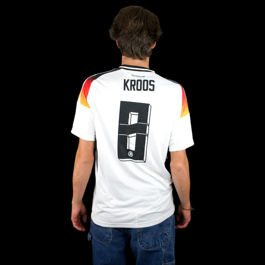 Deutschland - 2024-25 - Heim - M - adidas - Kroos #8