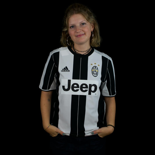 Juventus - 2016-17 - Domicile - 176 - adidas