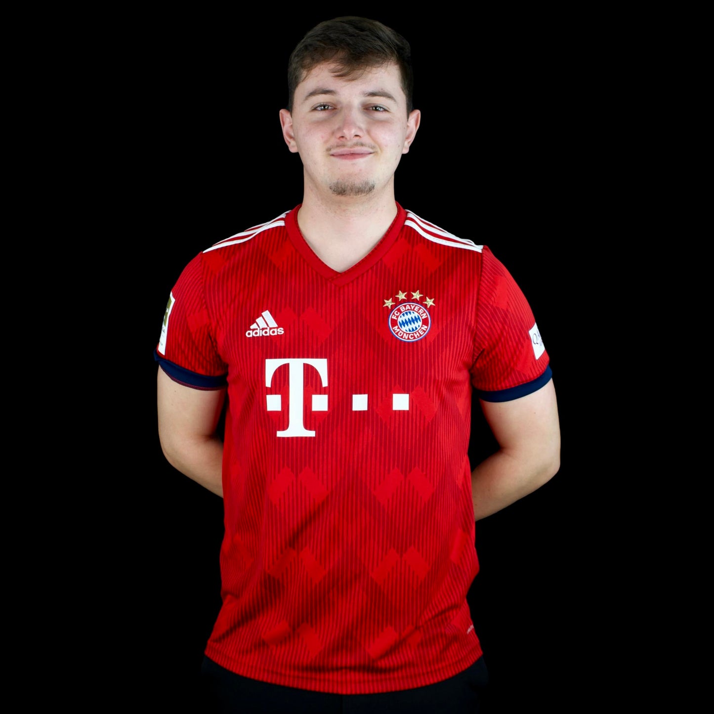 FC Bayern München - 2018-19 - Heim - L - adidas - Hummels #5