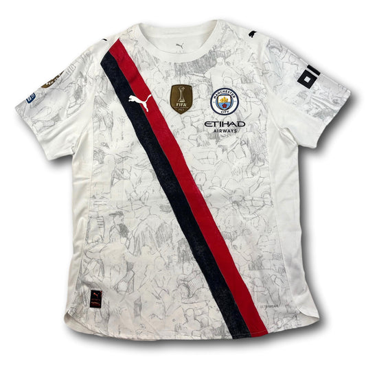 Manchester City - 2025 - Préparé pour le match - Domicile - XL - Puma x KidSuper - Akanji #25