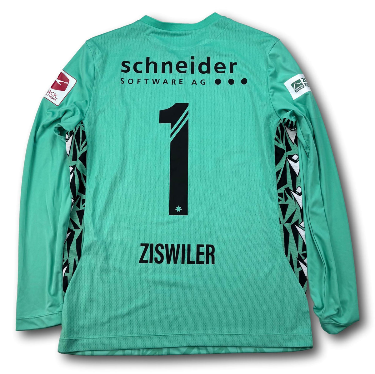 FC Thun - 2025-26 - Goalkeeper - L - Macron - Ziswiler #1