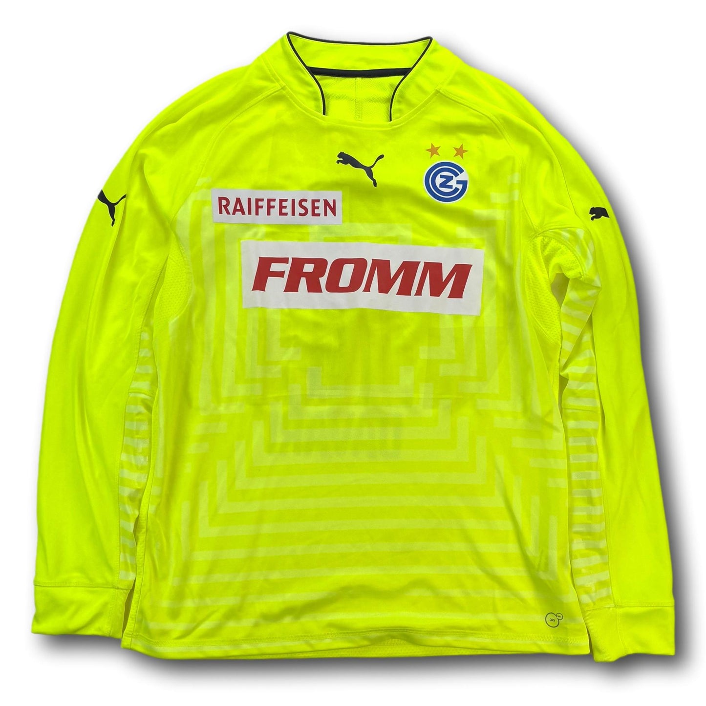 GC Zurich - 2014-15 - Goalkeeper - L - Puma - Davari #1