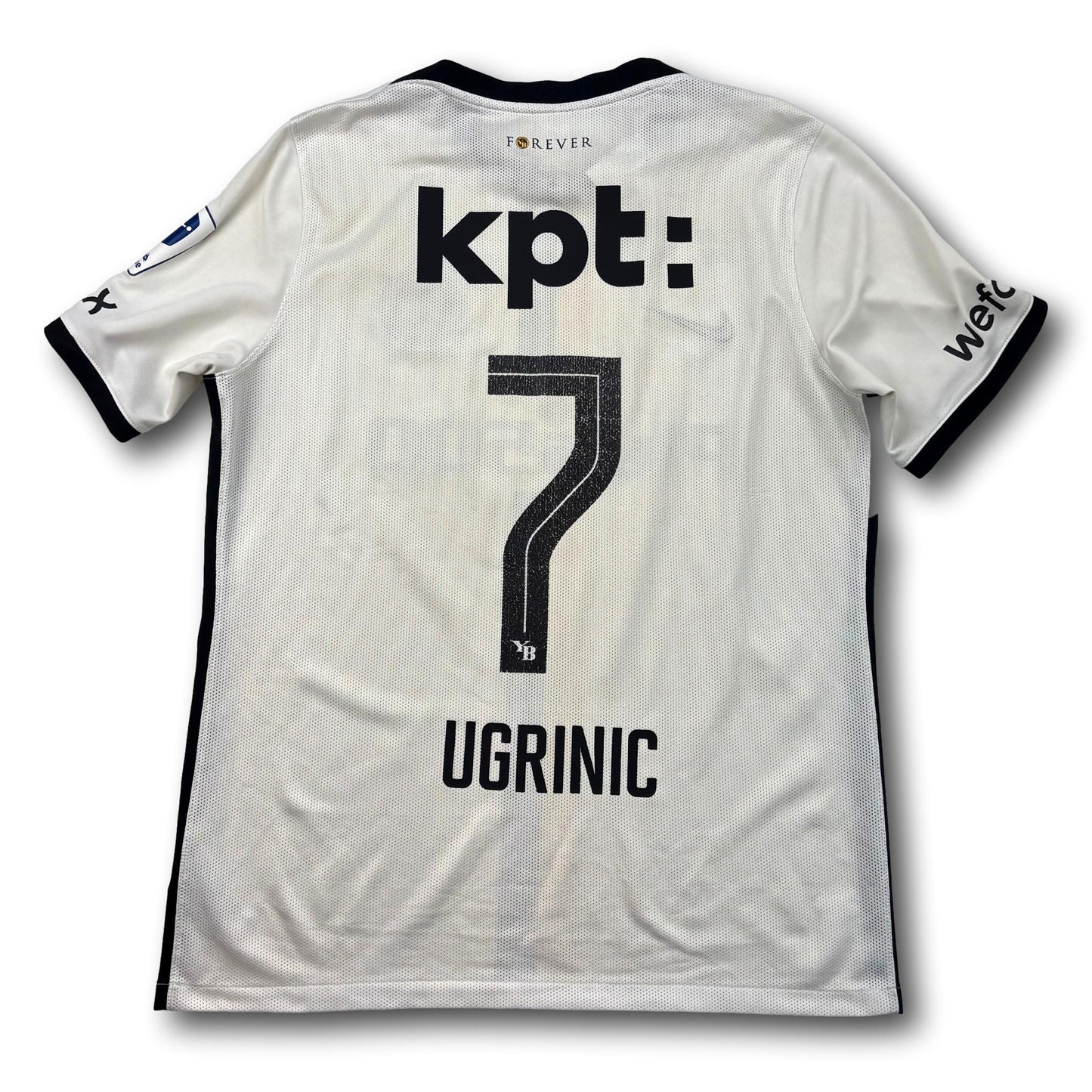 BSC Young Boys - 2022-23 - Away - L - Nike - Ugrinic #7