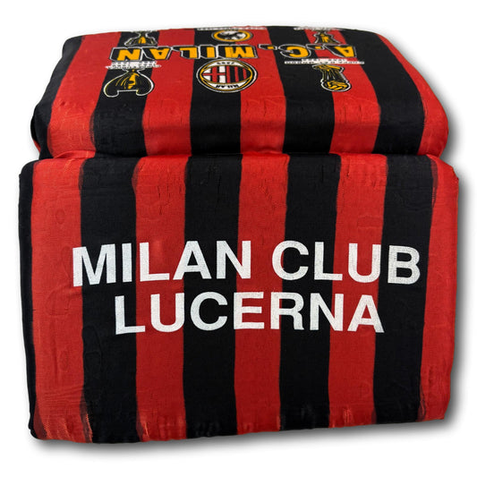 Coussin de siège du club de supporters de l'AC Milan à Lucerne