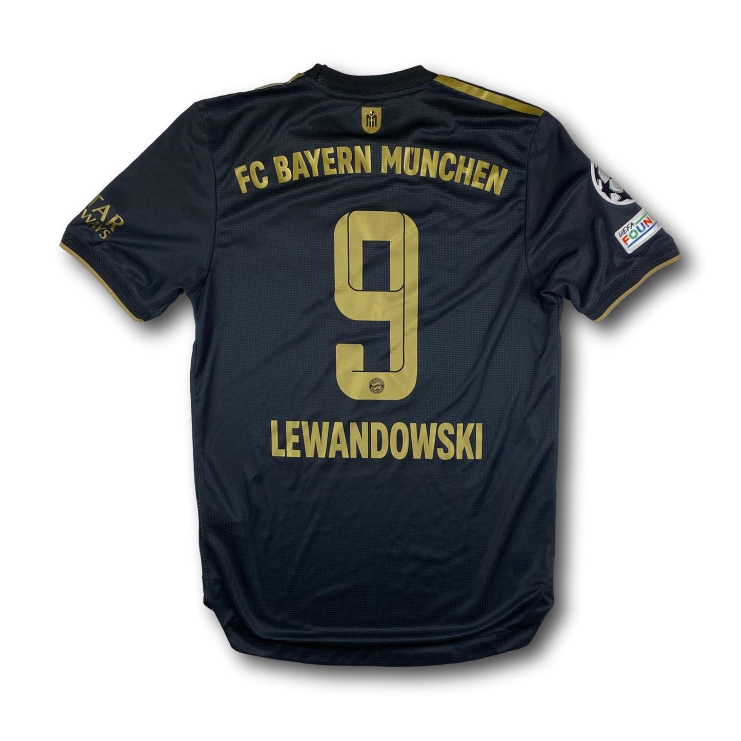 FC Bayern München - 2021-22 - Auswärts - S - adidas - Lewandowski #9