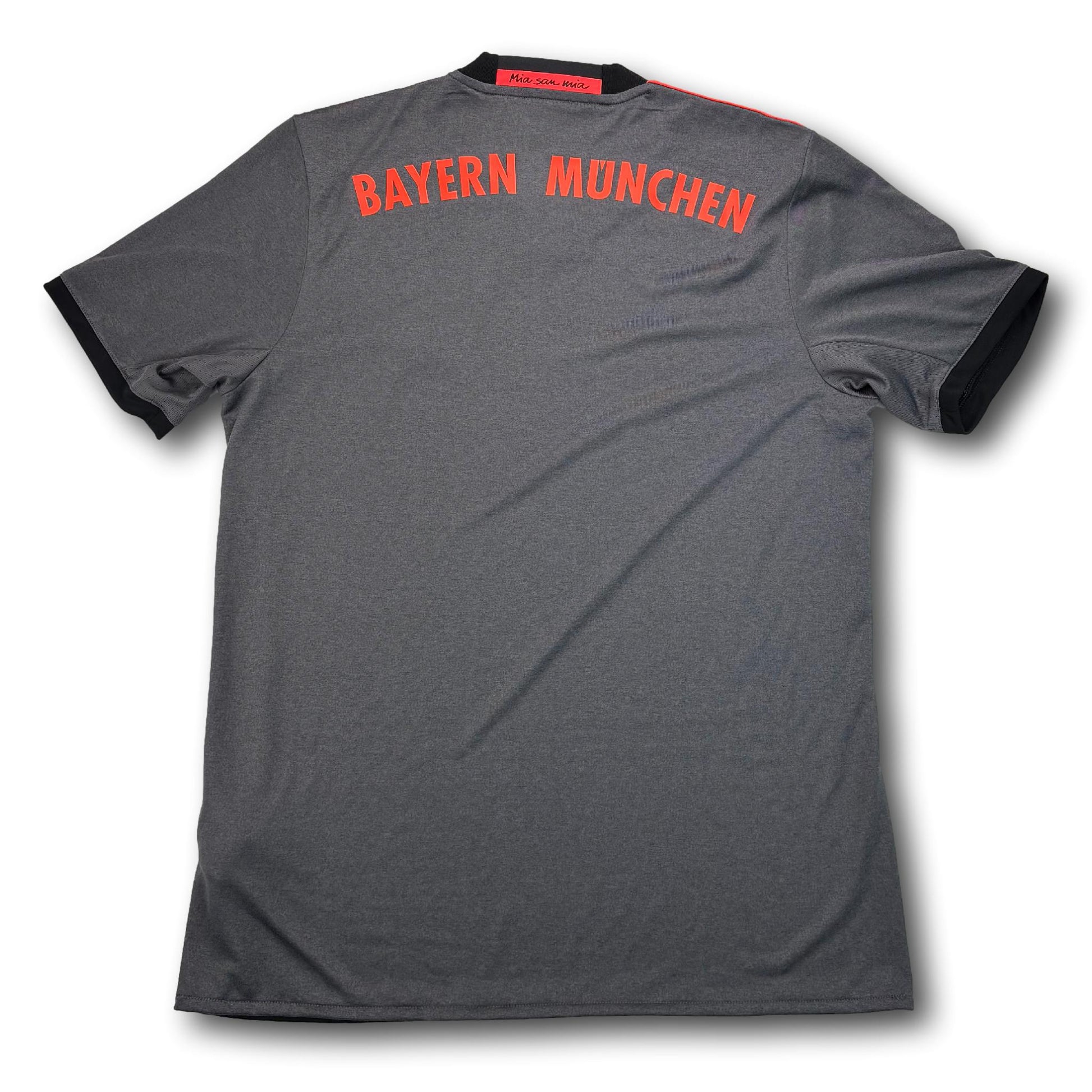 FC Bayern München - 2016-17 - Auswärts - M - adidas