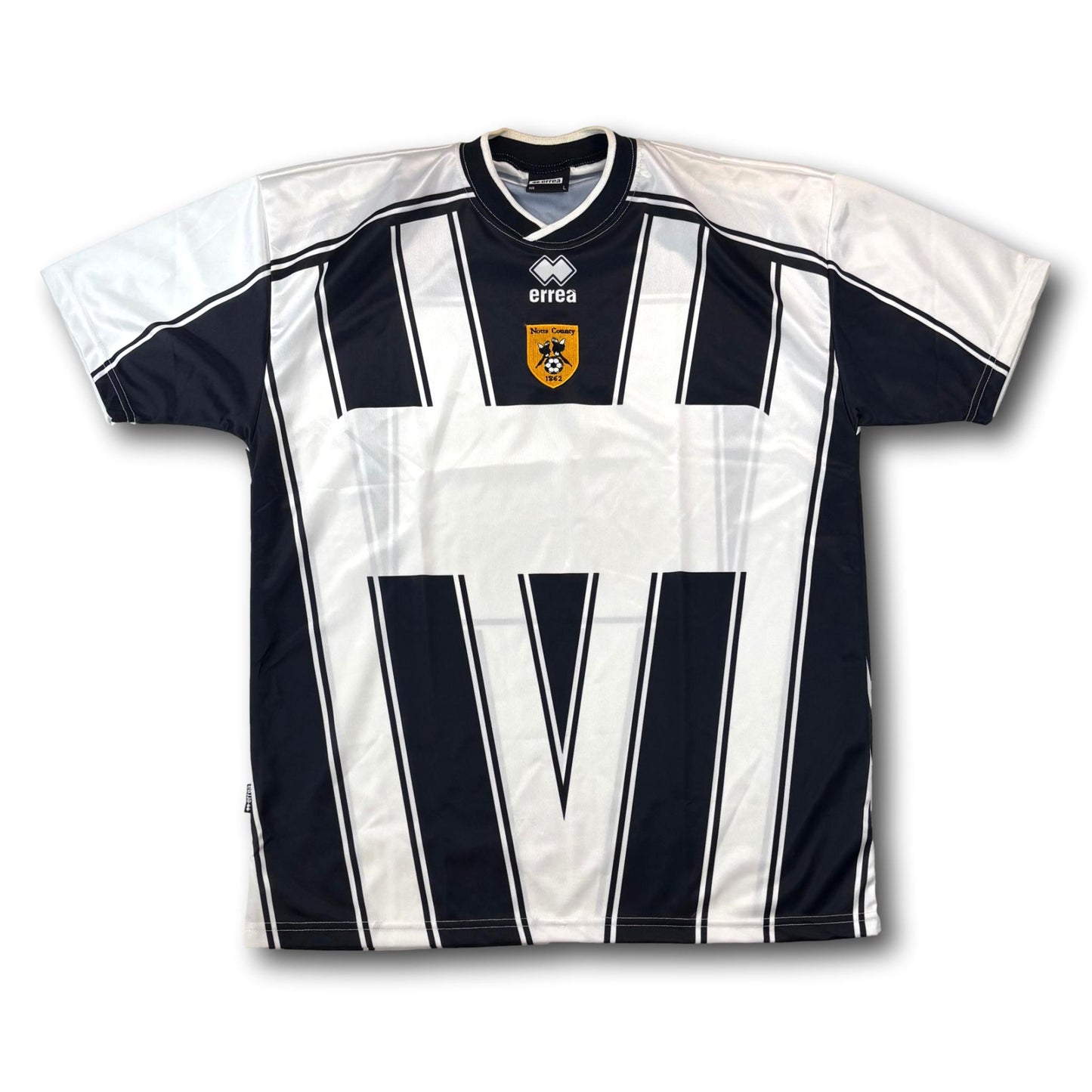 Notts County FC - 2004-05 - Home - L - Errea